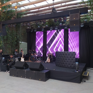 Sonorização para shows musicais Votorantim Sonorização para eventos corporativos Sorocaba Palco para shows ao vivo Sorocaba Sonorização para shows musicais Votorantim DJ especializado para casamentos Salto DJ para eventos sociais Porto Feliz